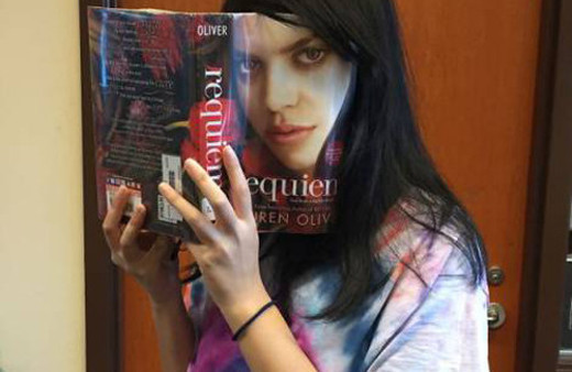 Dergi kitap kapakları ile kolay ilizyon!