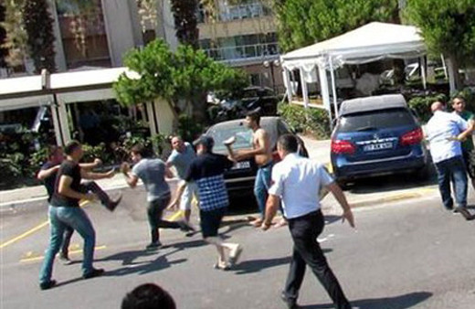 İzmir'de palalı sopalı zabıta-esnaf kavgası!