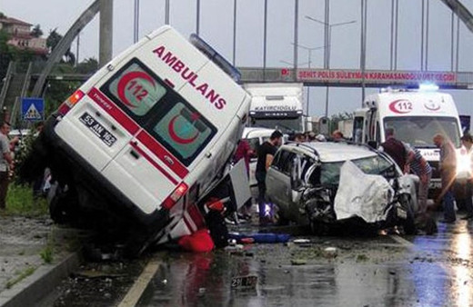 Ambulans faciasına 7 aylık bebek öldü!