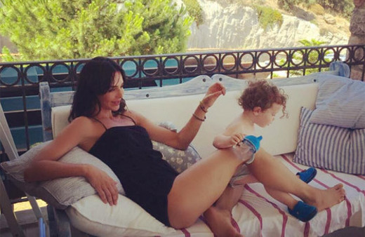 Ünlüler ve çocuklarına bakın! Cem Yılmaz bambaşka...