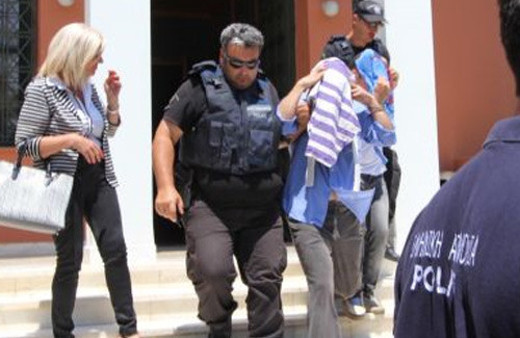 İşte Yunanistan'a kaçan darbeci askerlerin ilk görüntüleri!.. 