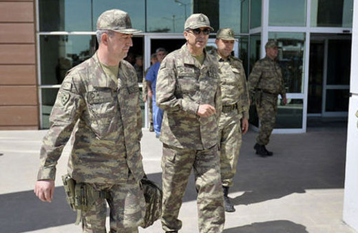 Kara Kuvvetleri Komutanı'na o asker tuzak kurmuş!