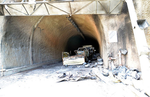 Bolu'da TIR tünele çarptı ölü ve yaralılar var