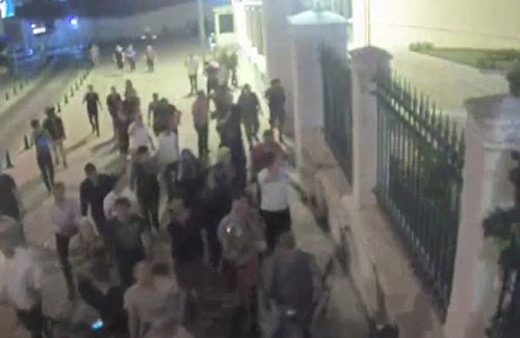 Darbe videolarının en çarpıcısı Valiliği böyle bastılar