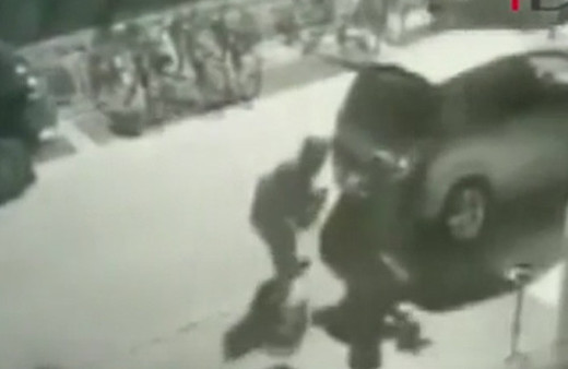 Darbeciler otel baskınında miğferlerine bakın ne takmış!