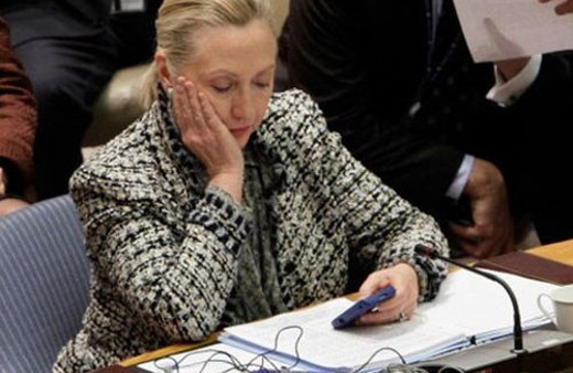 FBI'dan ilginç Clinton açıklaması: Aşırı dikkatsiz!