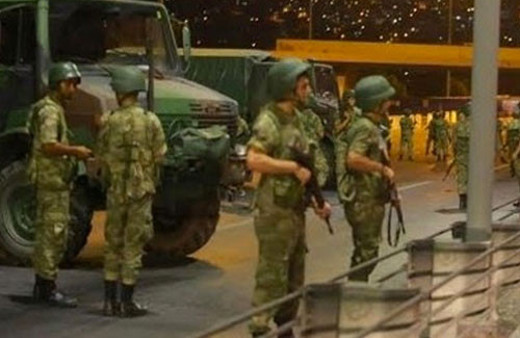 Türk ataşeler aileleriyle birlikte kaçtı bomba iddia!
