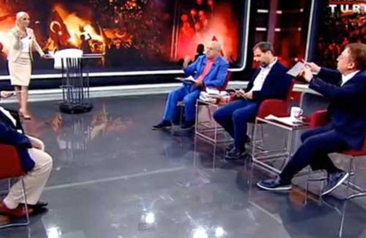 Canlı yayında FETÖ krizi! Sinirlendi, elleri titredi...