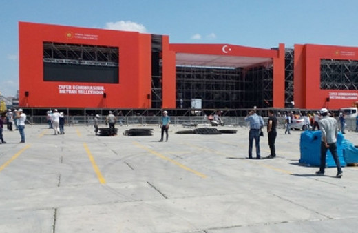 Milyonların demokrasi nöbeti! Yenikapı'da son hazırlıklar tamam