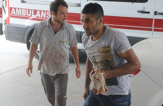 Acemi kasaplar iş başında