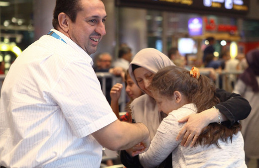 İlk hac kafilesi yurda döndü bakın ne için dua ettiler