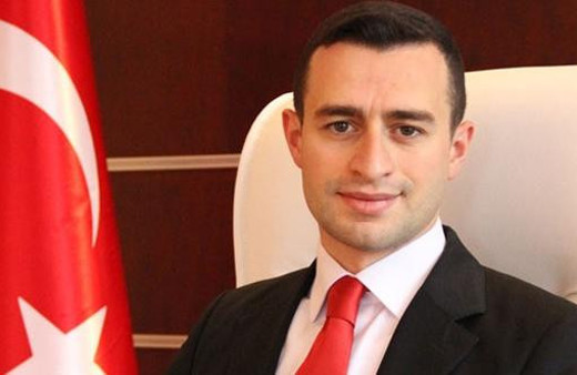 Gözaltındaki o kaymakama bir şok daha!