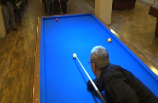 Tek kolu olmayan bilardocu engel tanımıyor