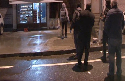 AK Parti il binasına lav silahlı saldırı!