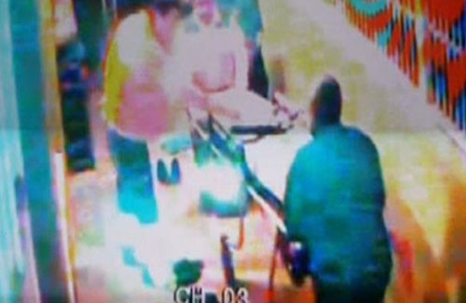 Namaz kılarken kalp krizi geçiren adamı imam kurtardı