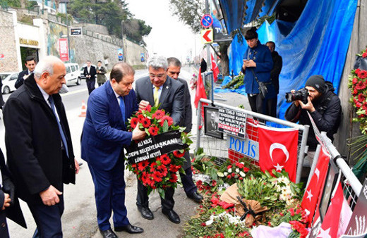 Lübnanlı Belediye Başkanlarından Reina anması