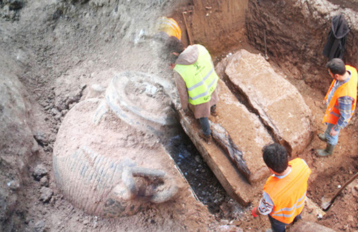Kazı çalışmaları sonuç verdi oda mezar bulundu