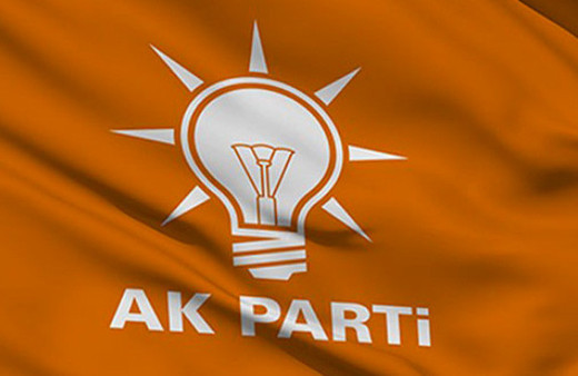 Ak Parti ilçe başkanına markette saldırdılar