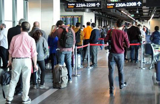 Atatürk Havaalanı'nda Trump krizi! Gözyaşlarına boğuldular