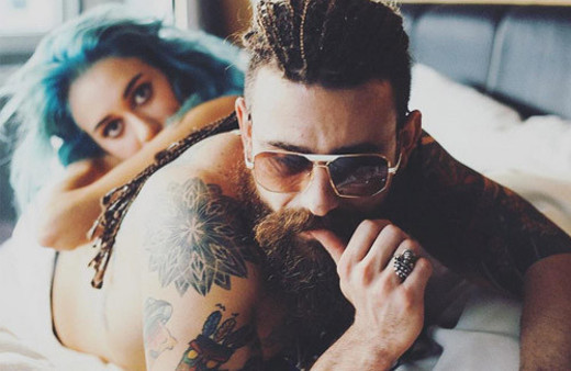 Bulut Özdemiroğlu kimdir kızlarla mahrem pozları