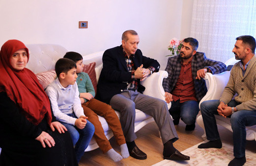 Erdoğan'ın gazi ziyaretinde nişan sürprizi