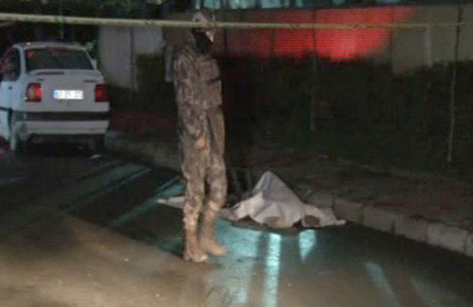 İstanbul'da silahlı çatışma: Ölü ve yaralı var