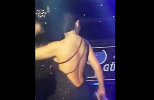 Hülya Avşar'dan olay kıyafet! Sanal alemi salladı