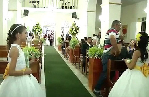 Düğün basan saldırgan davetlileri vurdu!