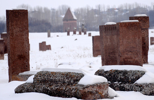 Ahlat'taki Selçuklu mezarlığında şaşırtan keşif