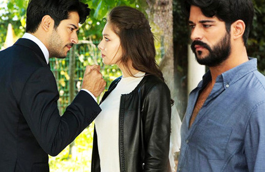 Kara Sevda'da gerginlik var başroller birbirlerine küs!