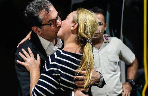 Kadri Gürsel ve eşi öpüşme fotoğrafıyla ilgili ilk kez konuştu