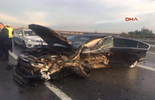 MHP Genel Başkan Yardımcısı kaza geçirdi