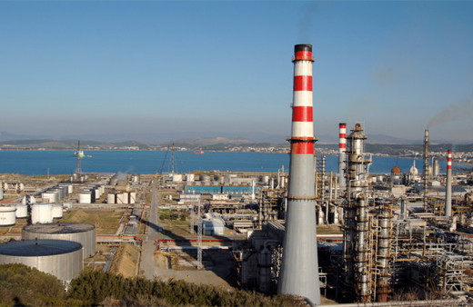 Son dakika! TÜPRAŞ rafinerisinde korkunç patlama... Ölüler var..