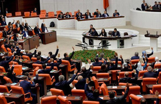 İş Mahkemeleri Kanun Tasarısı kabul edildi