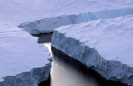 Antarktika’da Azerbaycan büyüklüğünde bir delik ortaya çıktı