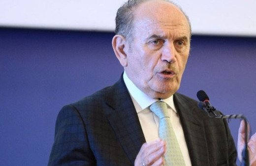 AK Partili isimden çarpıcı iddia! Topbaş istifa etmedi