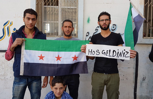 İdlib'de 'Fatihin torunları ülkenize hoş geldiniz' sloganları