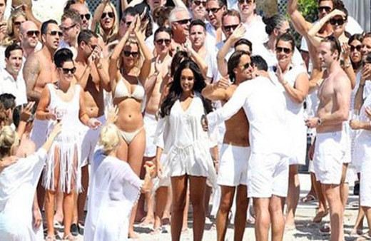 Onlar doğuştan zengin çalışmasalar bile milyonları var!