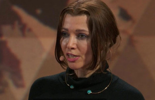 Elif Şafak, biseksüel olduğunu itiraf etti