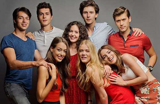 Bodrum Masalı'nın yıldızı Serel Yereli üstsüz pozunu Instagram'da paylaştı