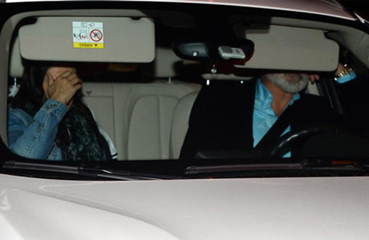 Ünlü oyuncu fena yakalandı yüzünü güneşlikle kapattı ama...