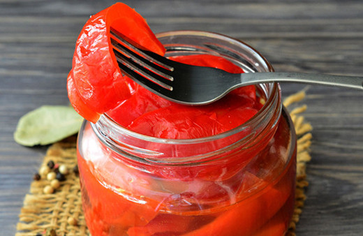 Kırmızı biber turşusunun sizi çok şaşırtacak faydaları 