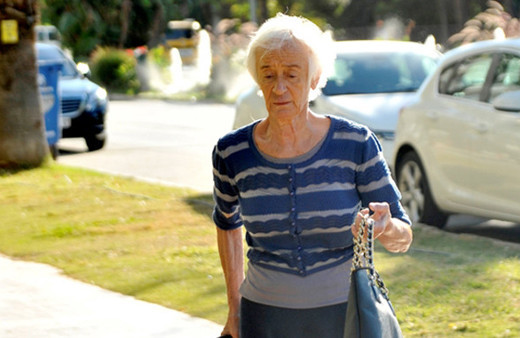 Olcay Baykal kaç yaşında Deniz Baykal'ın eşi kimdir?