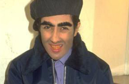 Bu fotoğraftaki çok ünlü bir kadın çok şaşıracaksınız