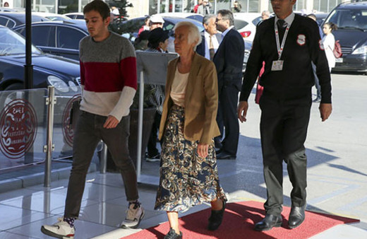 Deniz Baykal'ı ziyaretler sürüyor! Son durumu ne?