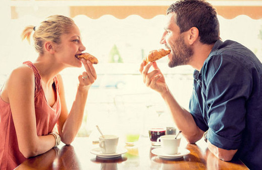 Aşk gerçekten kilo aldırıyor