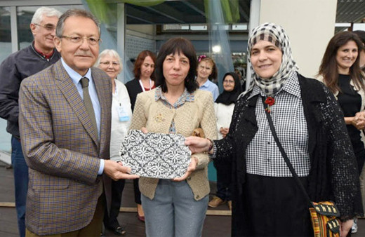 Balıkesir Belediye Başkanı Ahmet Edip Uğur ve eşi kimdir?