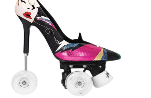 Patenli topuklu ayakkabı! Moda nereye gidiyor!