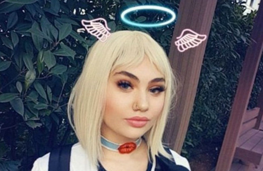 "Bir durmuyor ki öpsün.. Güzelliği çok konuşulacak!