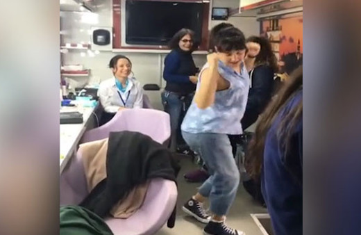 Gupse Özay'ın 'Deliha' dansı olay oldu!